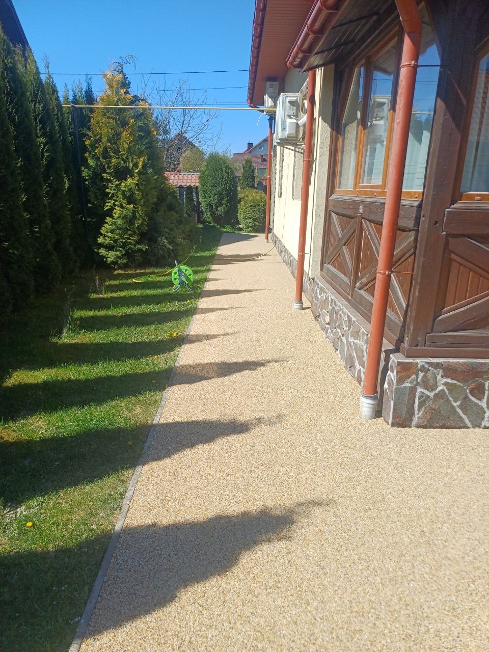 Доріжка та подвір'я до входу, фото 7